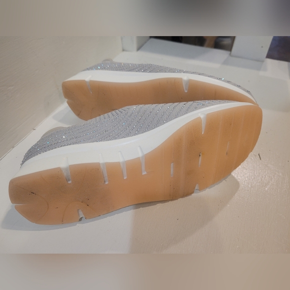 Kelly & Katie Women's Grey Glitter Slip-On Sneaker Sz 8 - Picture 8 of 11